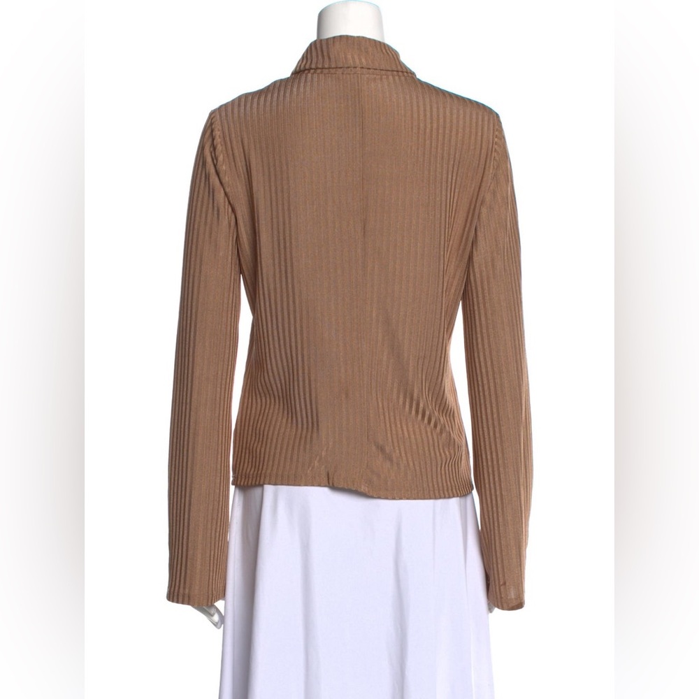 Reformation Ribbed Button-up - Picture 3 of 7